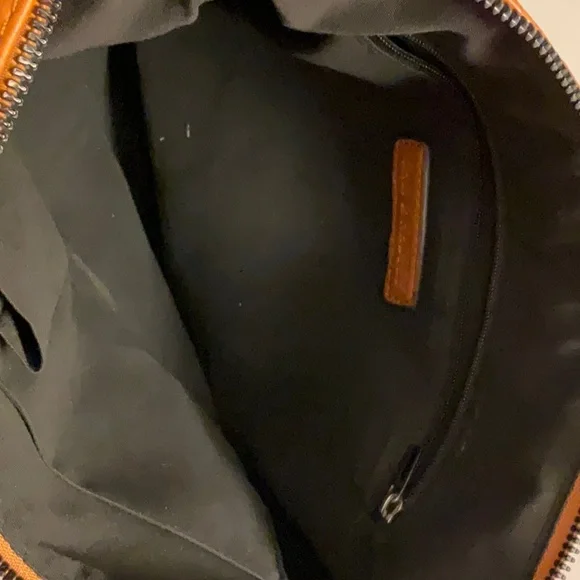 Sam & Hadley Crossbody Bag - Picture 3 of 5